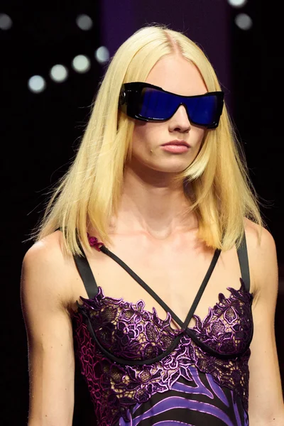 Look 74
